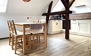 Ferienwohnung Refugium - Küche und Essbereich, Foto: Ulrike Haselbauer, Lizenz: Tourismusverband Lausitzer Seenland e.V.