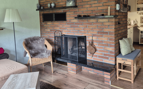 Kamin im Wohnbereich, Foto: Karin Komann, Lizenz: Ferienhaus Spreewaldidylle