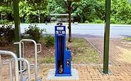 Radreparatursäule in Geltow, Baumgartenbrück, Foto: Kultur- und Tourismusamt Schwielowsee