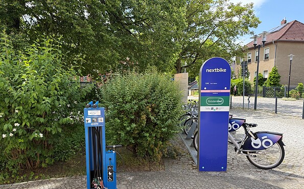 Radreparatursäule in Ferch, Potsdamer Platz, Foto: Kultur- und Tourismusamt Schwielowsee