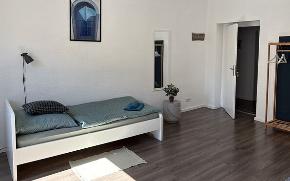Schlafzimmer 1, Einzelbett, Foto: Ferienwohnung Gubener Neißeglück 23, Lizenz: Ferienwohnung Gubener Neißeglück 23