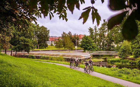 Radeln am Treidelweg in Eberswalde, Foto: André Wirsig, Lizenz: Brandenburgische Seenplatte GmbH