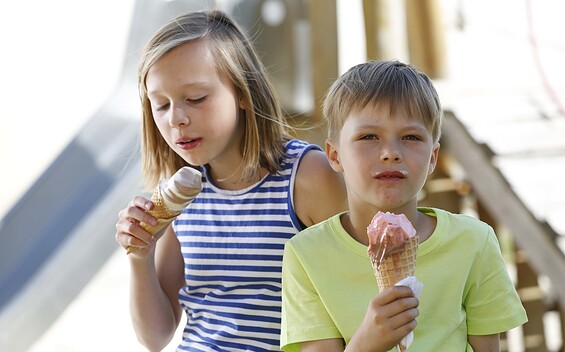 Kinder mit Eis, Foto: Kai Hüttner, Lizenz: Kai Hüttner