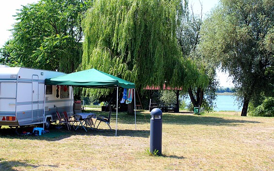 Caravanstellplatz Mühlberg, Foto: Christoph Nawroth, Lizenz: Christoph Nawroth