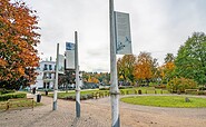 Fontaneplatz in Altenhof im Herbst, Foto: Torsten Stapel, Lizenz: Gemeinde Schorfheide