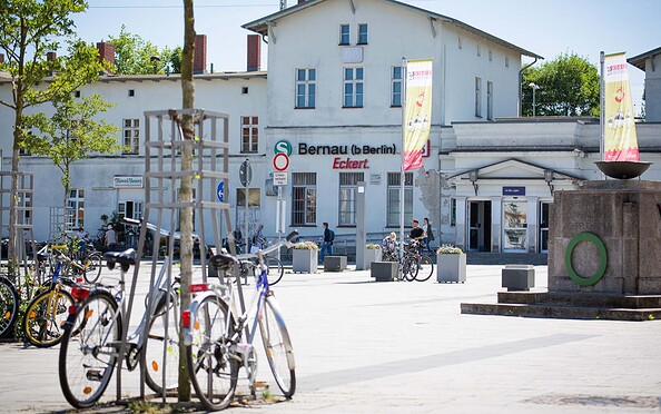 Immer der Panke nach - Bahnhof Bernau bei Berlin, Foto: Stefan Klenke