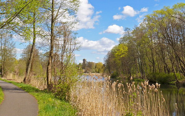Blick vom Treidelweg auf den Finower Wasserturm , Foto: Anke Bielig, Lizenz: Gemeinde Schorfheide
