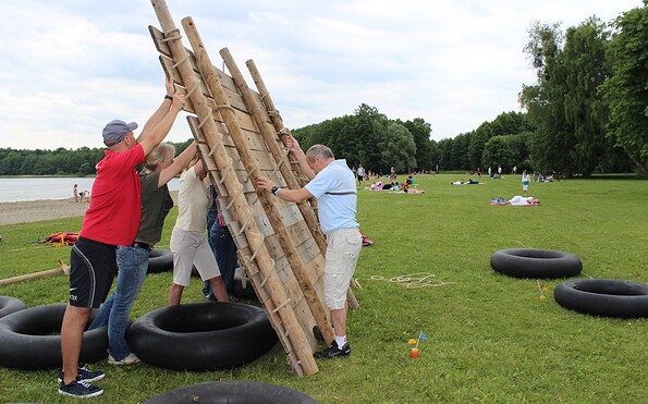 Team incentive: build a raft, Foto: AHORN Hotels &amp; Resorts, Lizenz: AHORN Hotels &amp; Resorts