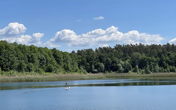 Stand-up-Paddling, Foto: Hotel Döllnsee-Schorfheide, Foto: Hotel Döllnsee-Schorfheide, Lizenz: Hotel Döllnsee-Schorfheide