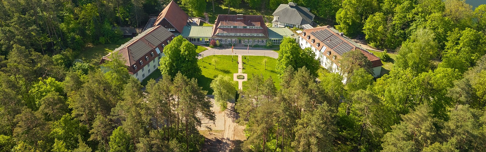 Aerial view, photo: Hotel Döllnsee-Schorfheide, Foto: Jones Art, Lizenz: Hotel Döllnsee-Schorfheide