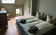 Beispiel Schlafzimmer mit Doppelbett, Foto: Alena Lampe, Lizenz: TMU GmbH