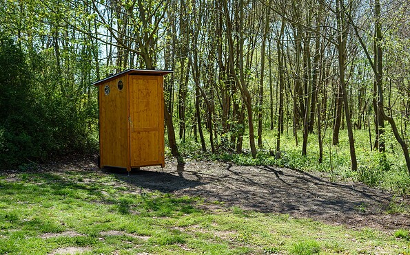 Kompost-Toilette oberes Wehr Fehrbellin, Biwakplatz, Foto: Lukas Freitag, Lizenz: Gemeinde Fehrbellin