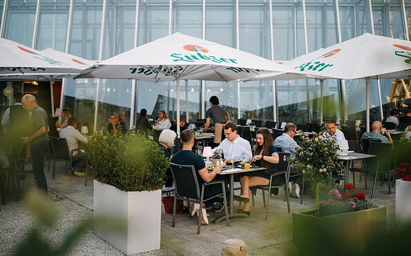 Restaurant Lemon - Terrasse, Kongresshotel Potsdam, Foto: Steven Ritzer, Lizenz: Kongresshotel Potsdam