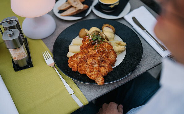 Kulinarik im Restaurant Lemon - Terrasse, Kongresshotel Potsdam, Foto: Steven Ritzer, Lizenz: Kongresshotel Potsdam