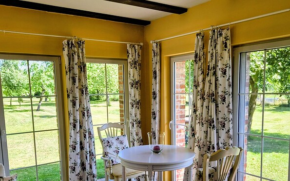 Ausblick in den Garten, Foto: J. von Krottnaurer