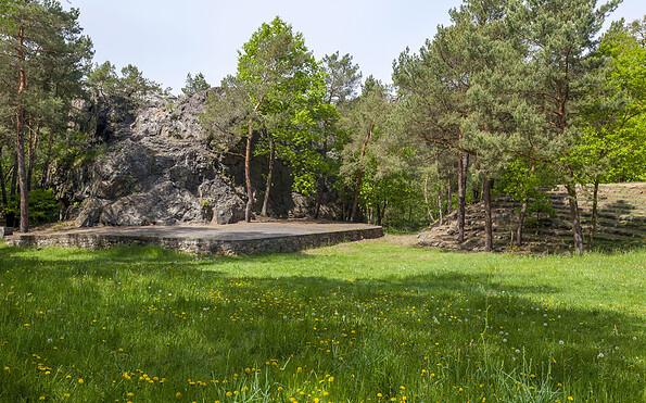 Rothsteiner Felsen mit Felsenbühne, Foto: LKEE/Andreas Franke, Lizenz: LKEE/Andreas Franke