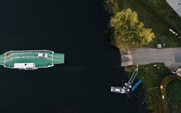 Seilfähre Pritzerbe, Foto: Steven Ritzer, Lizenz: Tourismusverband Havelland e.V.
