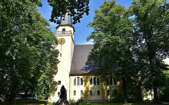 Kirche Gross Köris, Foto: Sandra Fonarob, Lizenz: Tourismusverband Dahme-Seenland e.V.
