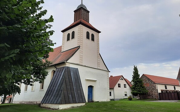 Kirche Mixdorf, Foto: Annekatrin Schwaeger
