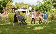 An encounter whilst out for a walk, Foto: Steffen Lehmann, Lizenz: TMB Tourismus-Marketing Brandenburg GmbH