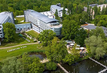 Luftaufnahme Sommer, Foto: Jan Leo Kaak, Lizenz: Kongresshotel Potsdam