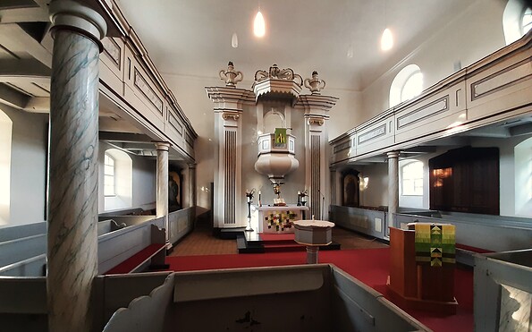 Innenansicht Pfarrkirche Müllrose, Foto: Annekatrin Schwaeger
