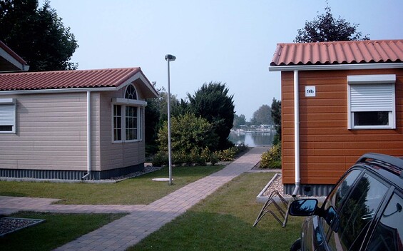 Bungalow im Erholungsgebiet "Kiebitz", Foto: Tourismusverband Elbe-Elster-Land e.V., Lizenz: Tourismusverband Elbe-Elster-Land e.V.