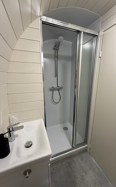 Dusche im IGLU, Foto: A. Zado, Lizenz: elbwaerts.455 Wittenberge