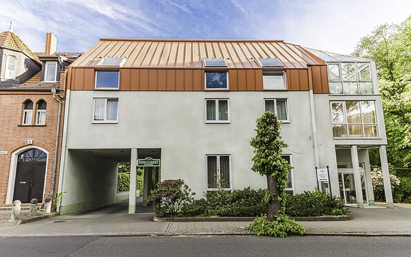 Außenansicht des Akzent-Parkhotels Trebbin, Foto: Eileen Hafke, Lizenz: Parkhotel Trebbin
