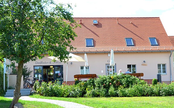 Dorfladen im Schloss Trebnitz, Foto: Falk Wieland