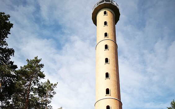 Observation Tower "Luckaitztaler Ziegelturm", Foto: Claudia Donat, Lizenz: Naturpark Niederlausitzer Landrücken