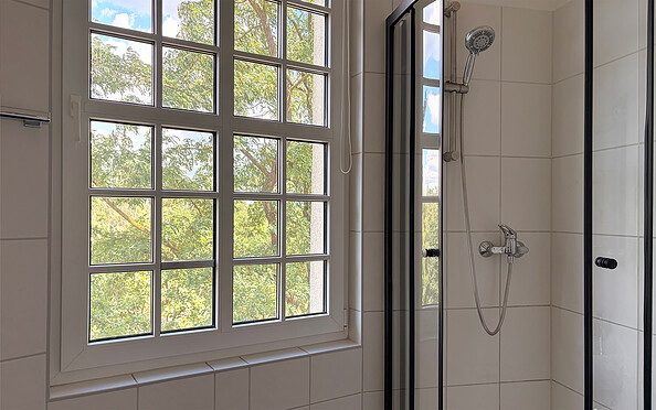 turm-9_bad-dusche_turm-zimmer, Foto: Katrin Zeitschel, Lizenz: Manulita Renke