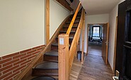 Eingangsbereich mit Treppe zum Obergeschoss, Foto: Sabine Stege, Lizenz: Sabine Stege