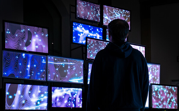 NEBULA_08 Digital Mirror_02___(C)Xenorama, Foto: Moritz Richartz