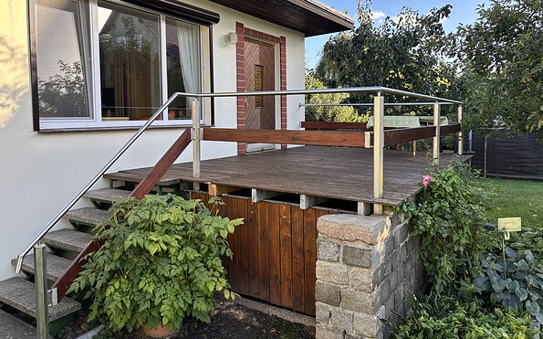 große Terrasse mit Blick ins Grüne, Foto: Familie Friesen, Lizenz: Familie Friesen