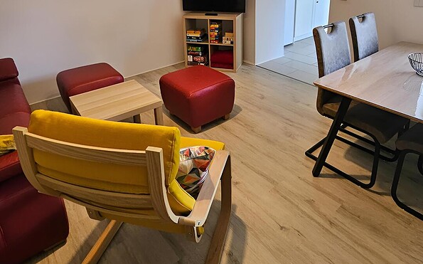 Wohnzimmer 1 der Ferienwohnung Will in Eberswalde, Foto: Verena Hecht-Will, Foto:  Familie Will