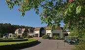 Außenansicht Hotelauffahrt
