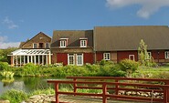 Außenansicht Hotel vom Garten aus