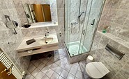 Bathroom with shower, Foto: Christina Iosifidou, Lizenz: Christina Iosifidou