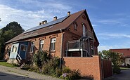 Ferienwohnung am Schlossberg Naugarten Aussenansicht mit Hof, Foto: Anet Hoppe