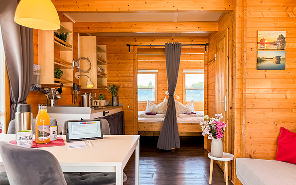 BunBo - Das BungalowBoot | BunBo 1061, Foto: Andreas Pizzaja, Lizenz: Aquare Charter GmbH