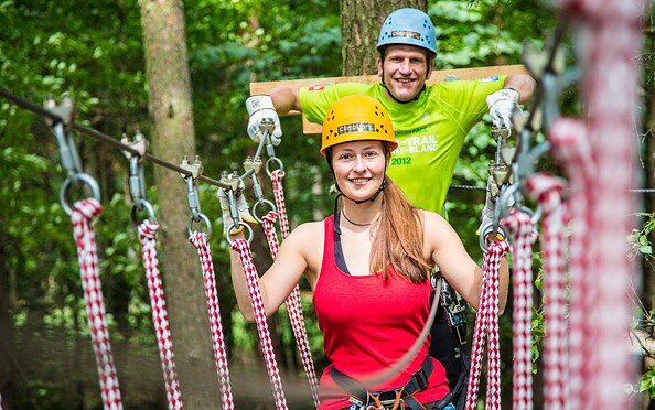 CLIMB UP! - Kletterwald Klaistow - Gemeinsam in den Seilschlaufen, Foto: CLIMB UP! - Kletterwelten, Lizenz: CLIMB UP! - Kletterwelten
