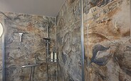 Bad mit Dusche und WC, Foto: Kerstin Kiehl