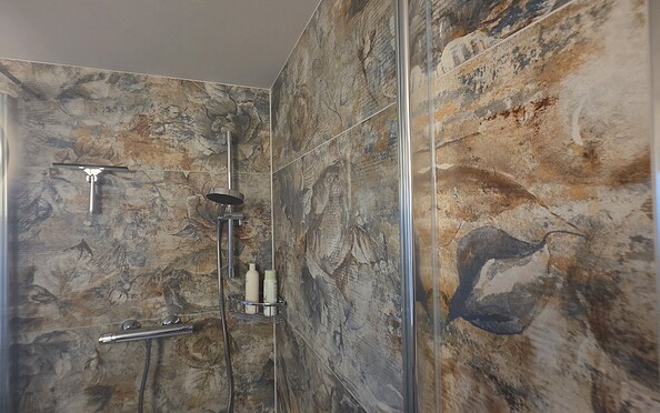 Bad mit Dusche und WC, Foto: Kerstin Kiehl