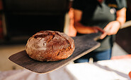 Brotbacken im Stägehaus, Foto: Steven Ritzer, Lizenz: Tourismusverband Havelland e.V.