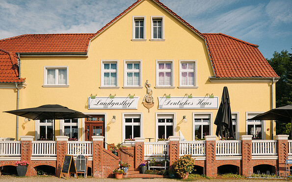 Landgasthof Deutsche Haus Haage, Foto: Steven Ritzer, Lizenz: Tourismusverband Havelland e.V.
