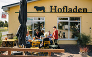 Terrasse Hofladen Selbelang, Foto: Steven Ritzer, Lizenz: Tourismusverband Havelland e.V.