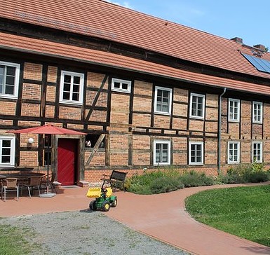 Ogrosen Manor Estate