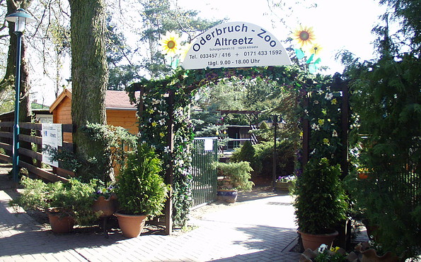 Oderbruchzoo Altreetz - Eingang zum Zoo