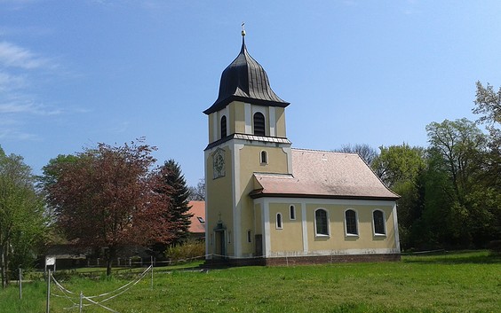 Kirche Mulknitz, Foto: Tourismusverband Niederlausitz e.V.